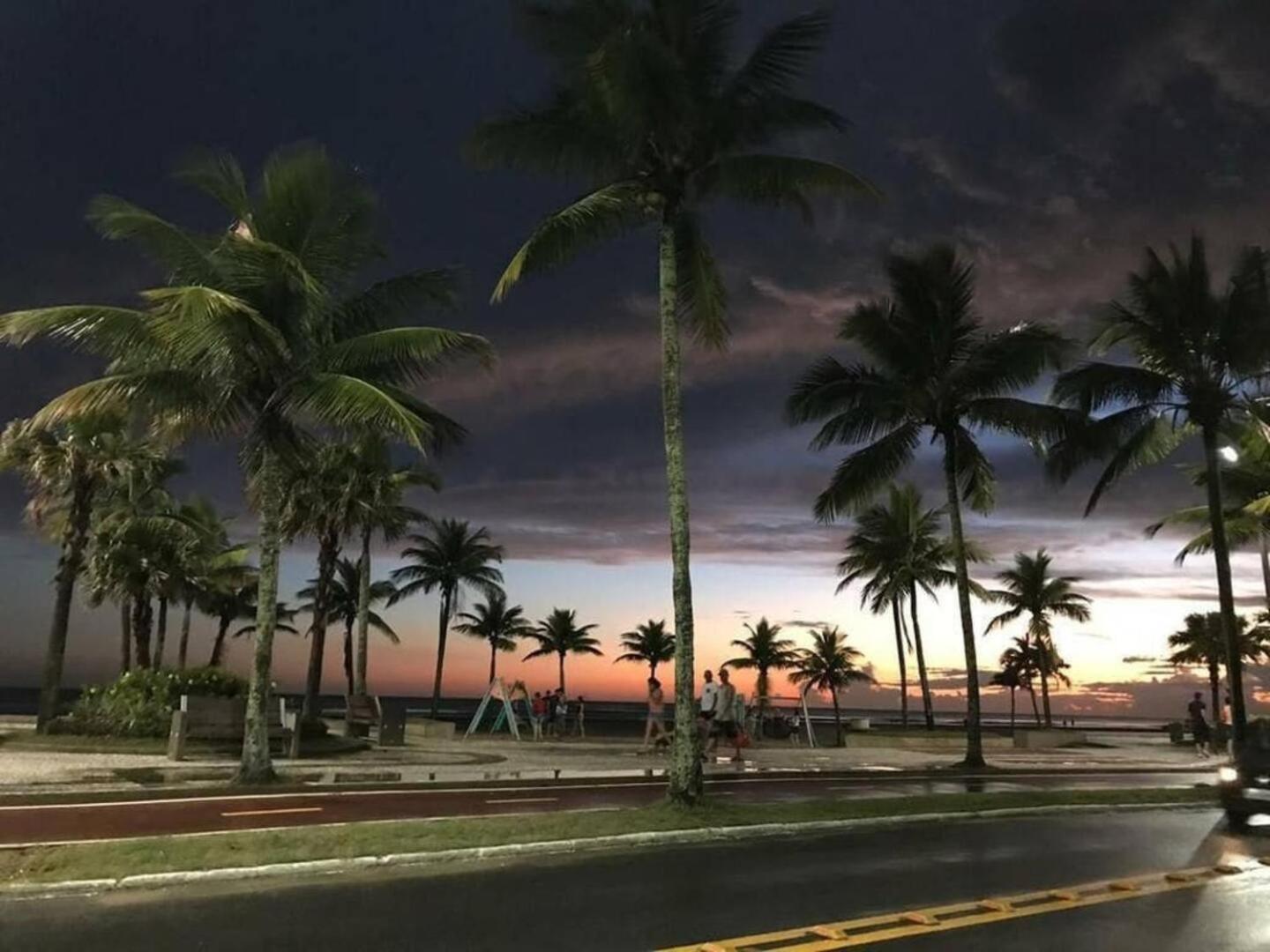 Apartamento Kit Net Pe Na Areia Praia Grande  Esterno foto